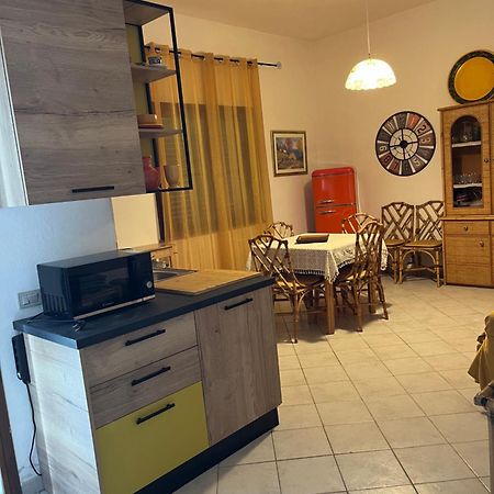 La Casa Sotto La Torre Villa Chia Eksteriør billede