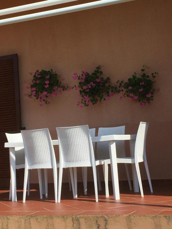 La Casa Sotto La Torre Villa Chia Eksteriør billede