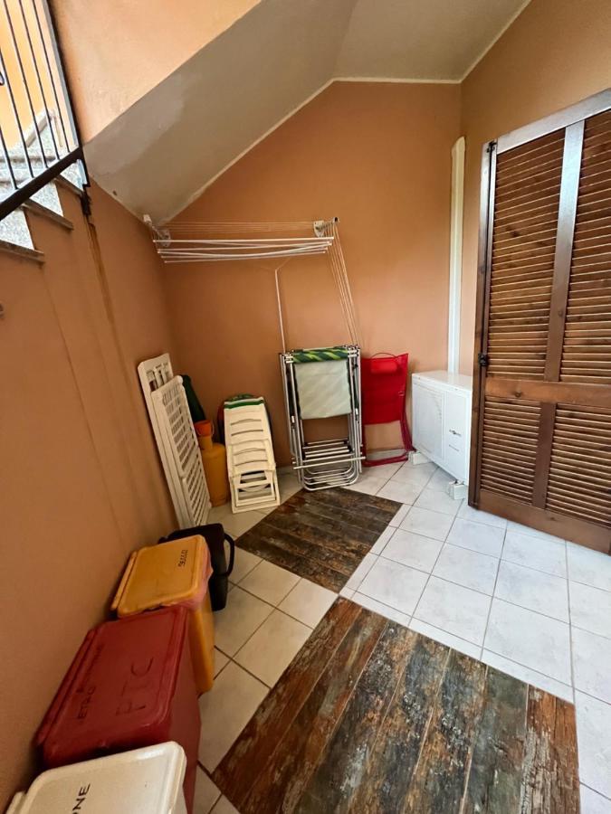 La Casa Sotto La Torre Villa Chia Eksteriør billede